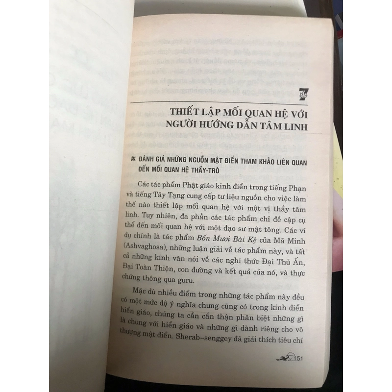 Thầy Minh Triết trò trí huệ - Quan hệ đạo sư - đệ tử trong Phật giáo Tây Tạng  501762