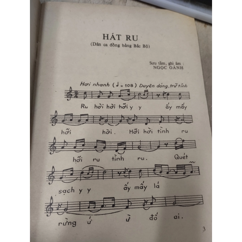 Hát ru dân ca Việt Nam 353910