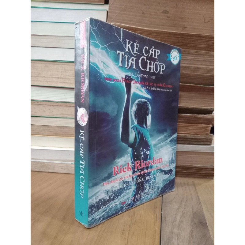 Kẻ cắp tia chớp - Rick Riordan 119463