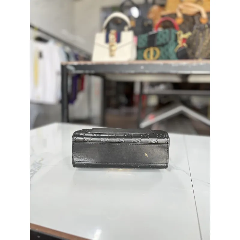 ĐẲNG CẤP KHÔNG THỜI GIAN: GUCCI PADLOCK Mini . 976855