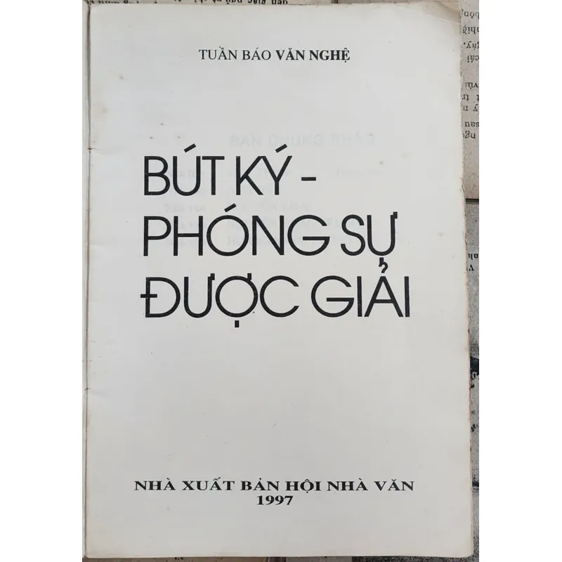 Bút ký - phóng sự được  giải (1996-1997) 726038