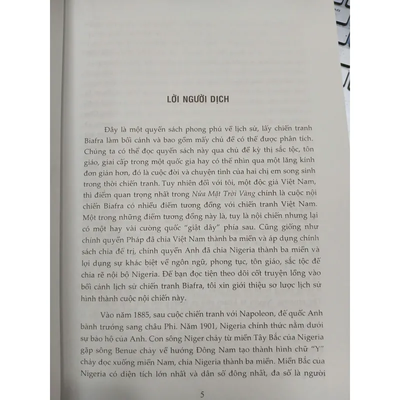 NỬA MẶT TRỜI VÀNG - Chimamanda Ngozi Adichie 593454