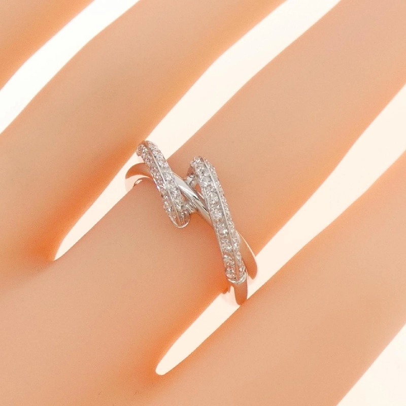 Nhẫn kim cương 750WG 672597