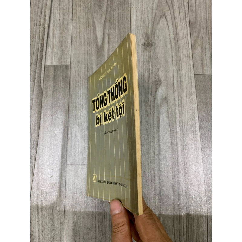Tổng thống bị kết tội. 999 473630