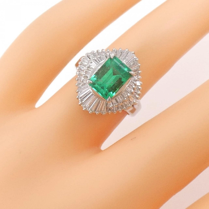 Nhẫn Emerald PT900 1.77CT 673562