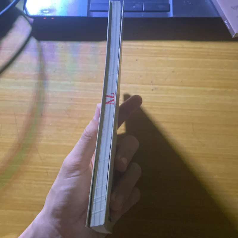 một chỗ ở quầy bar-trịnh nam trân 998959