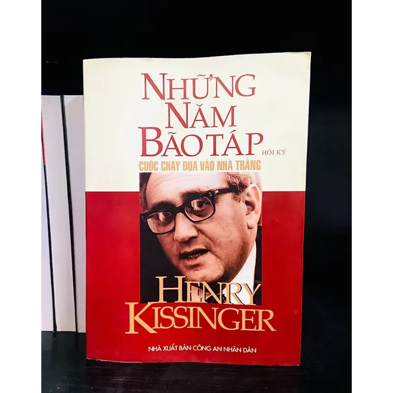 Những năm bão táp: cuộc chạy đua vào nhà Trắng - Henry Kissinger 731101