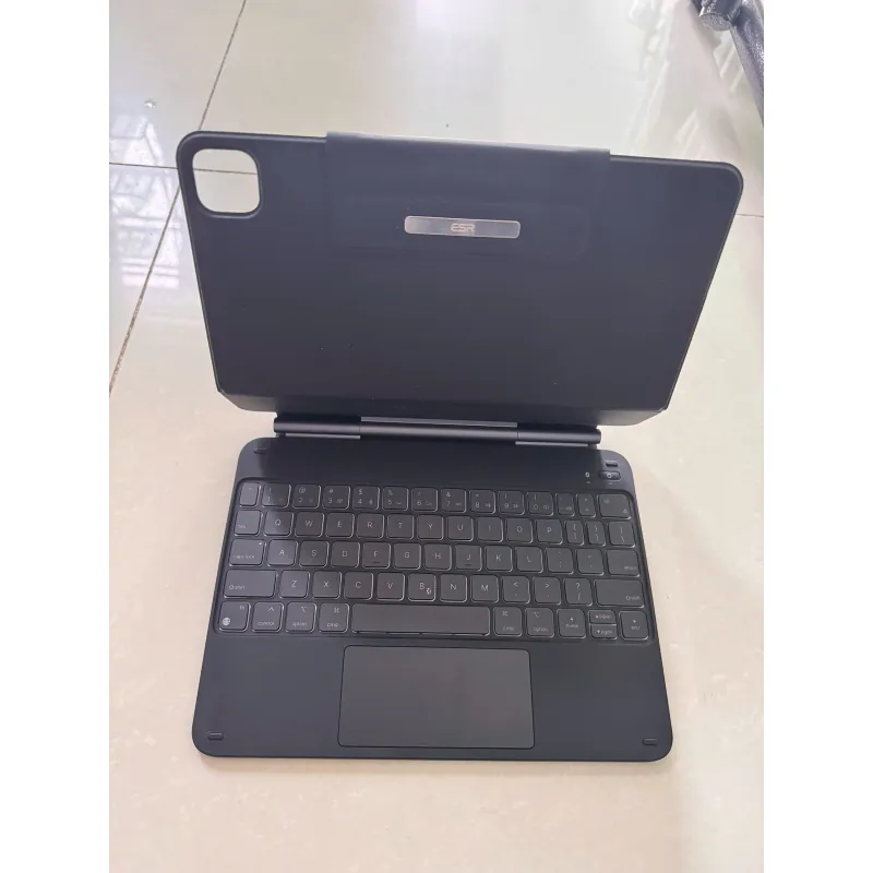 Bao da kèm bàn phím ESR Rebound Magnetic cho iPad Air (kèm dây sạc) 736933