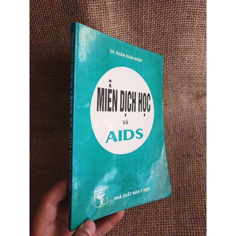 Miễn dịch học và AIDS 2000 mới 80% (Sách Y học - Sức khỏe - Thể thao) HCM060526 1039079