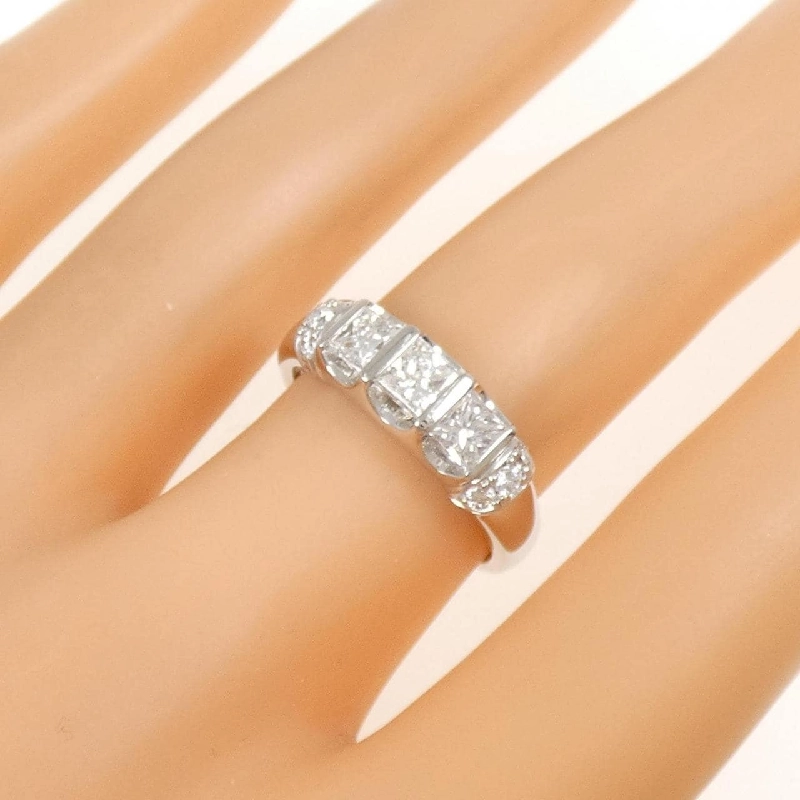 Nhẫn kim cương PT900 0.92CT - Hàng hiệu Authentic 852115
