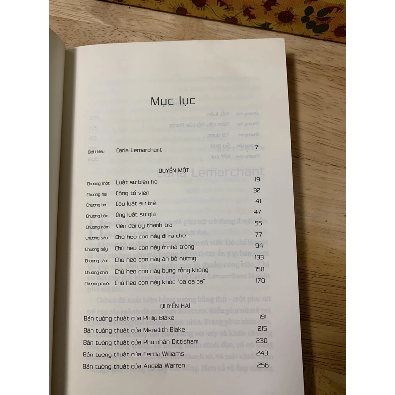 Năm Chú Heo Con - Agatha Christie 542201