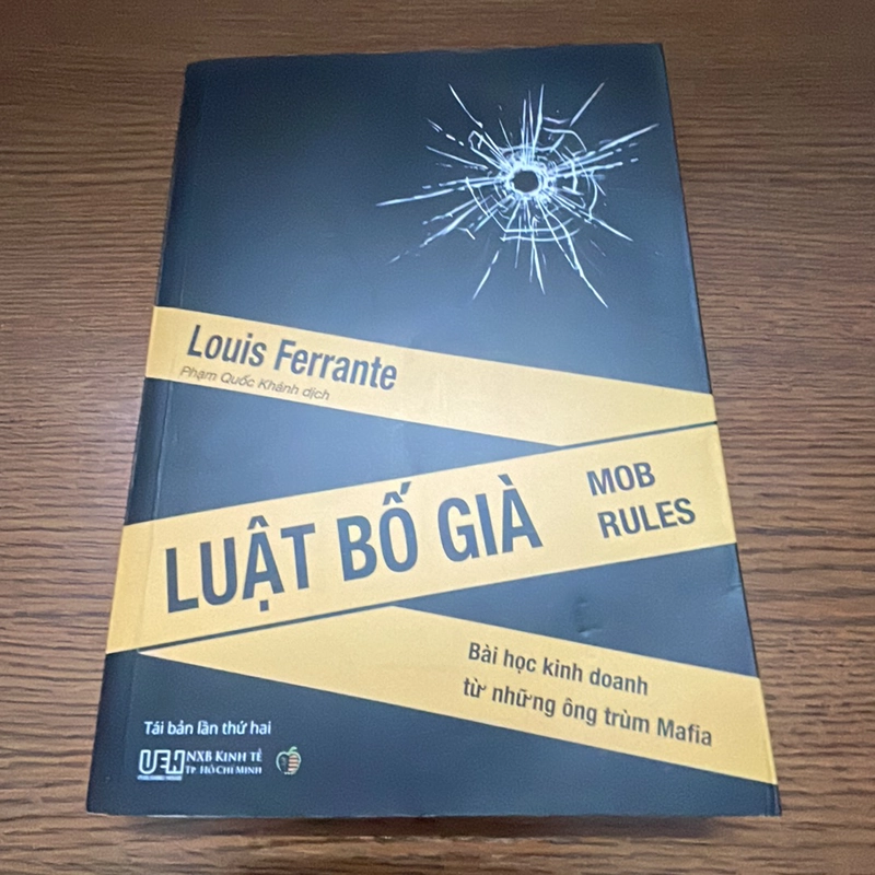 Luật bố già Louis Ferrante 357072