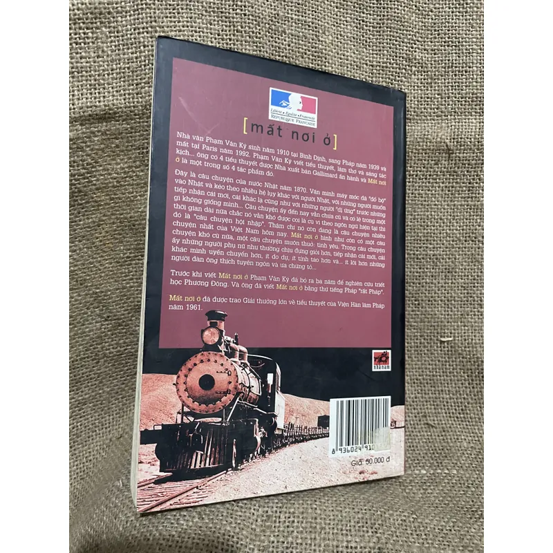 Mất nơi ở - Phạm Văn Ký - sách khổ lớn  719409