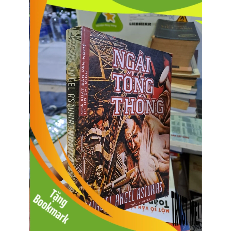 (TẶNG BOOKMARK) Ngài tổng thống 2001 mới 80% ố RBK0308 Văn học nước ngoài 948499