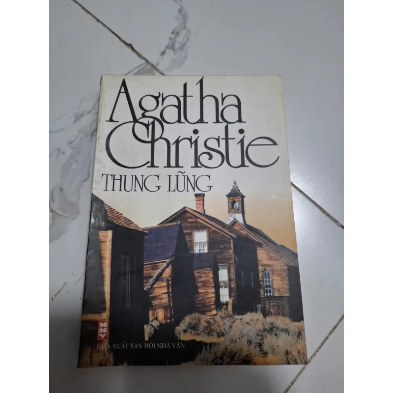 Thung lũng - Agatha Christie - Tiểu thuyết trinh thám 605621