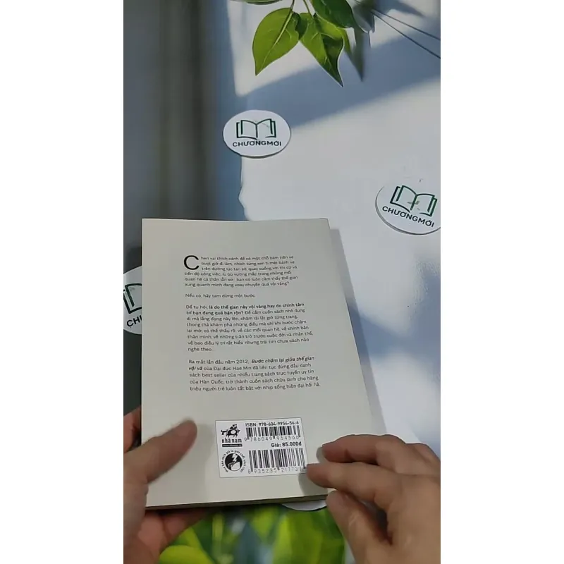 Bước Chậm Lại Giữa Thế Gian Vội Vã 705703