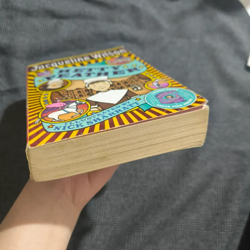 Hetty Feather - Jacqueline Wilson  1010580