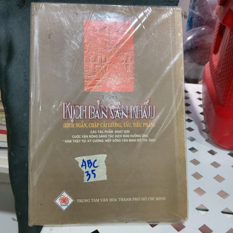 Kịch bản sân khấu đạt giải "Nếp sống văn minh đô thị 2003" 379685