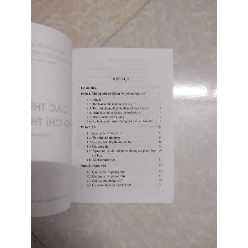 Sách: Các thể loại báo chí thông tấn 719821