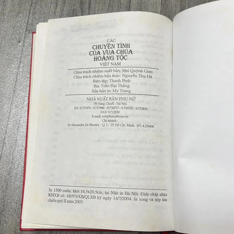 Các chuyện tình của vua chúa hoàng tộc việt nam. 3b4 575010