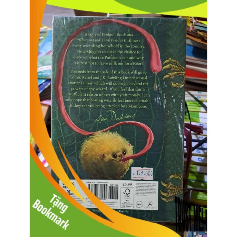 (TẶNG BOOKMARK) Fantastic beasts and where to find them newt scamander - Rowling VĂN HỌC - RBK0111 943929