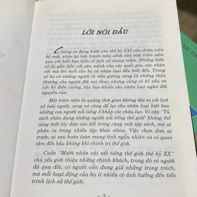 10 NHÂN VẬT NỔI TIẾNG THẾ GIỚI THẾ KỶ XX, bìa cứng (XB 2006) 697755