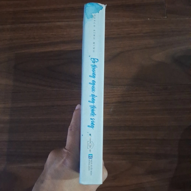 Bi thương ngược dòng thành sông 508023