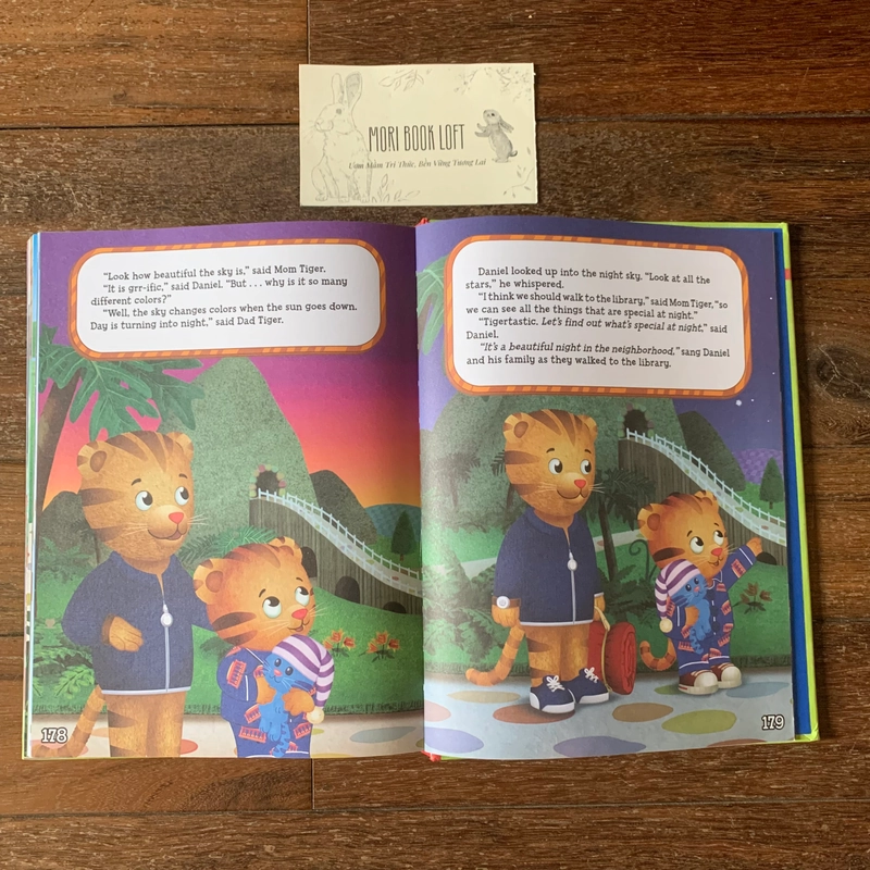 Sách ngoại văn Daniel Tiger’s 5-Minute Stories, Used, Bìa xốp 498050