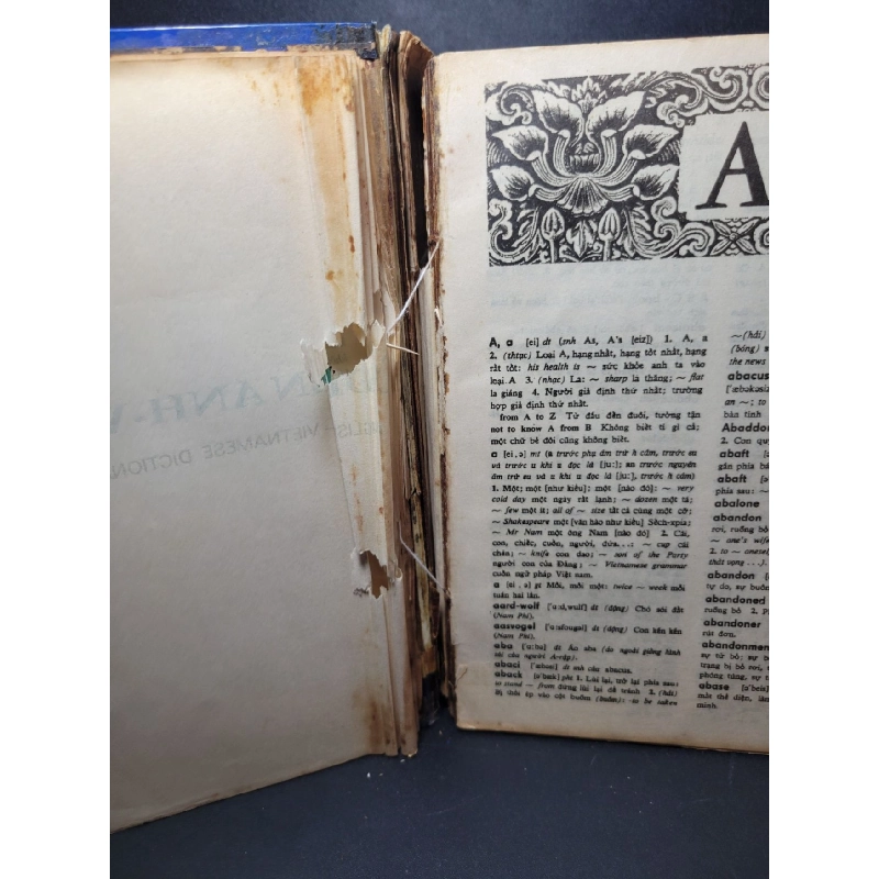 Từ điển Anh Việt (bìa cứng) mới 60% bẩn bìa, ố vàng, bung gáy, bung trang nhẹ 1992 Viện Khoa học xã hội Việt Nam HCM2205 HỌC NGOẠI NGỮ 918915