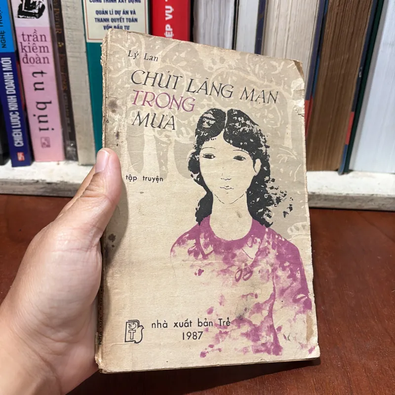 II Tập Truyện: Chút Lãng Mạn Trong Mưa - Lý Lan - 1987 751281