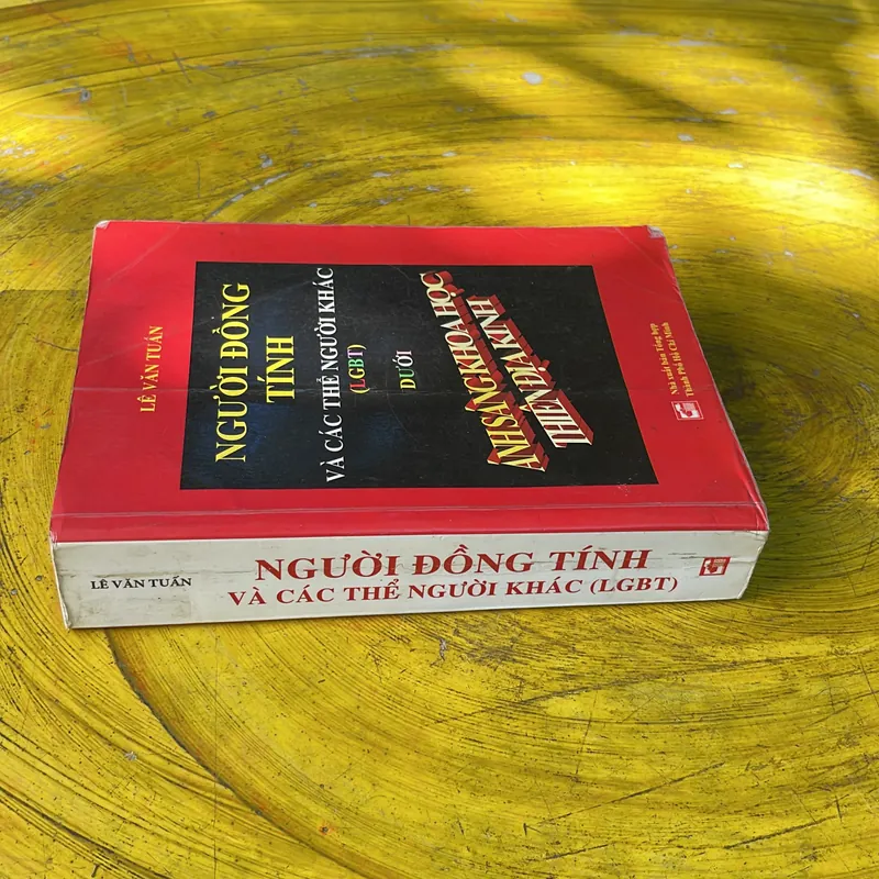 NGƯỜI ĐỒNG TÍNH VÀ CÁC THỂ NGƯỜI KHÁC (LGBT)- LÊ VĂN TUẤN 735761