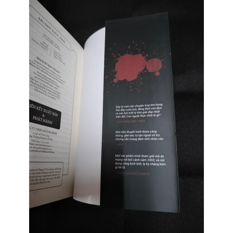 SÁU ĐỢT THỨC TỈNH - MUR LAFFERTY 701058