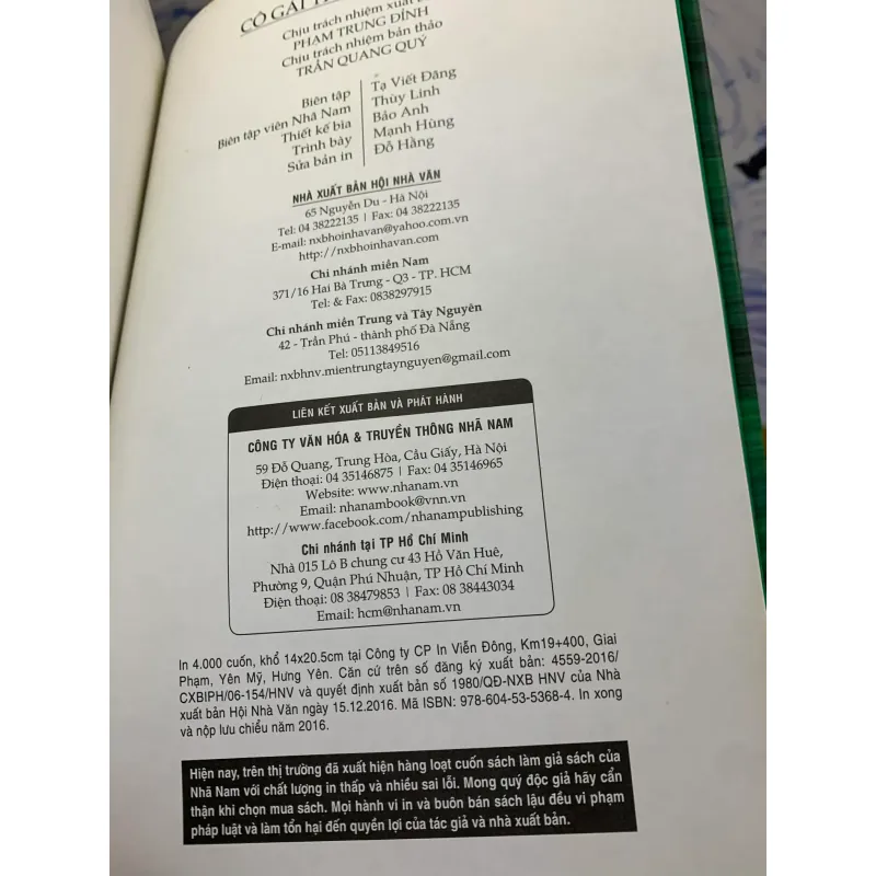 Cô Gái Trên Tàu - Paula Hawkins 927296