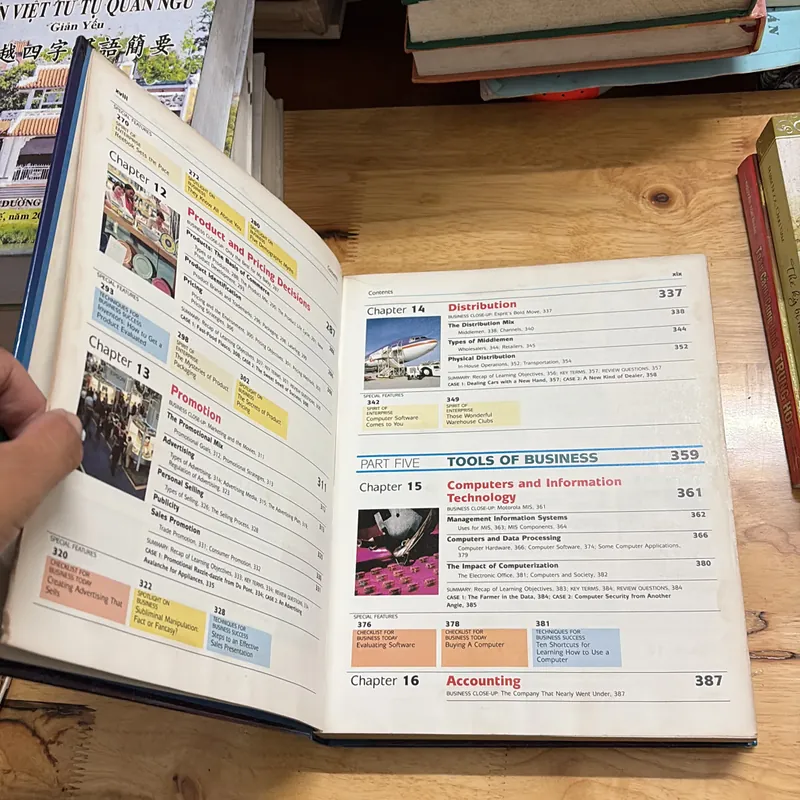 II Business Books: Business Today 5 691245