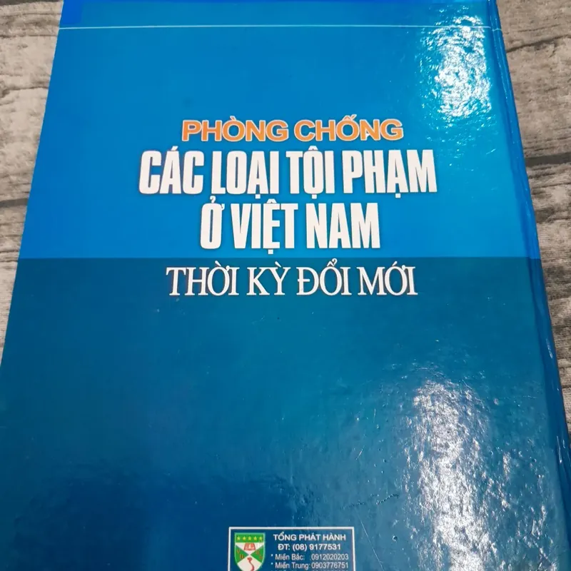 Nghiệp vụ Phòng Chống các loại Tội phạm ở Việt Nam. Giáo sư Trung Tướng Ng. Xuân Yêm 2005 734316