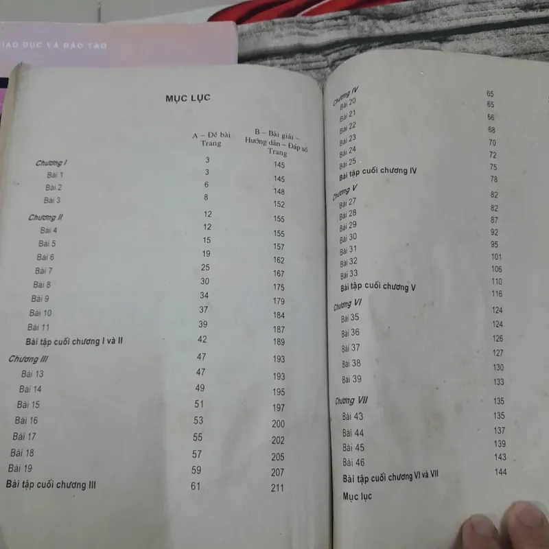Vật lý và Bài tập Vật lý 11. Ban Khoa học tự nhiên. Chủ biên Giáo sư Lương Duyên Bình... 735486