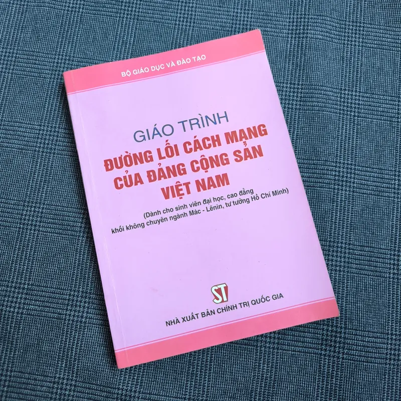 Giáo trình đường lối cách mạng của Đảng cộng sản Việt Nam 592372