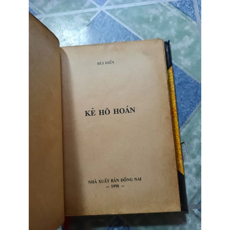 Kẻ hô hoán - Bùi Hiển 1000468