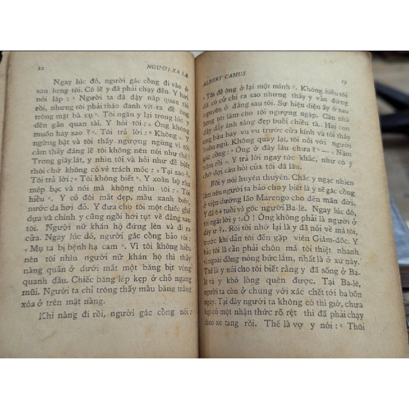 người xa lạ - Albert Camus 128902