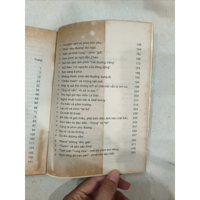 Tiểu luận phê bình điện ảnh 🌱 705454