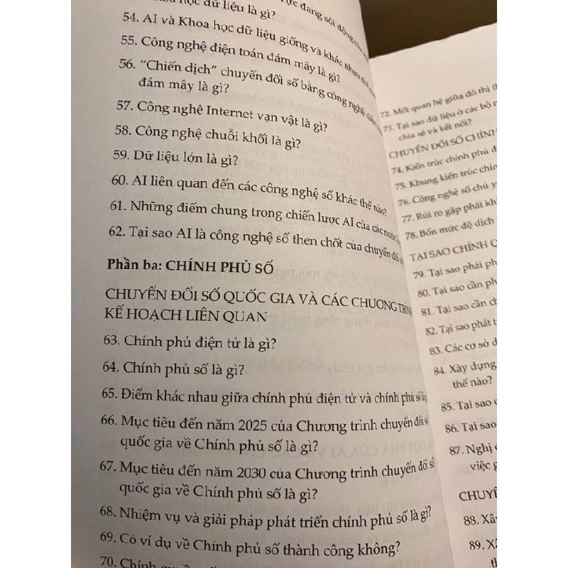 Hỏi đáp về chuyển đổi số-Tác giả: Hồ Tú Bảo,Nguyễn Huy Dũng,Nguyễn Nhật Quang-NXB Thông tin và truyền thông- Sách mới 90% 443208