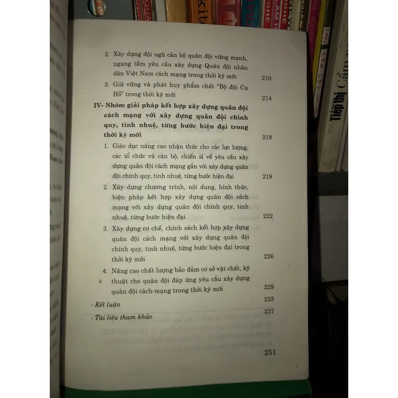 Xây dựng quân đội nhân dân Việt Nam cách mạng trong thời kỳ mới  595901