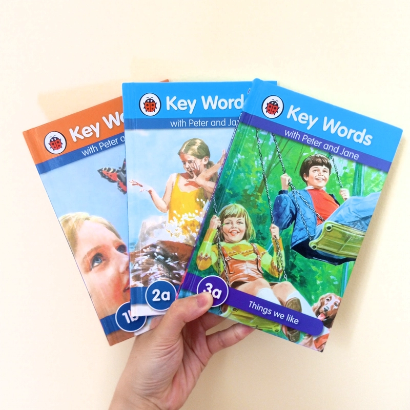 Ngoại văn] Key Words With Peter and Jane Truyện tranh Luyện đọc Tiếng Anh Trẻ em
‎ 549114