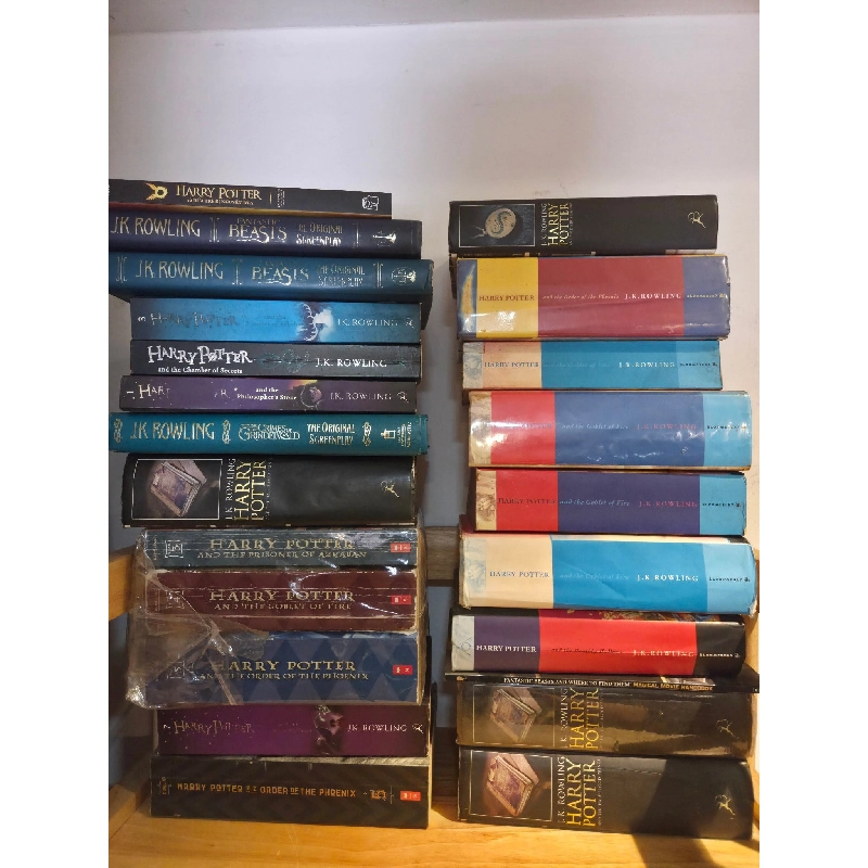 HARRY POTTER Series - J.K. Rowling 198119