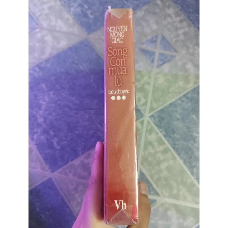 Sông Côn mùa lũ (3 tập )- Nguyễn Mộng Giác 588302