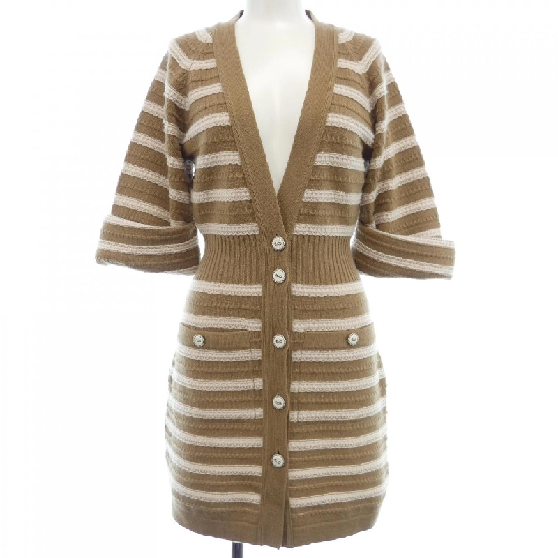 Áo cardigan dài CHANEL 635753