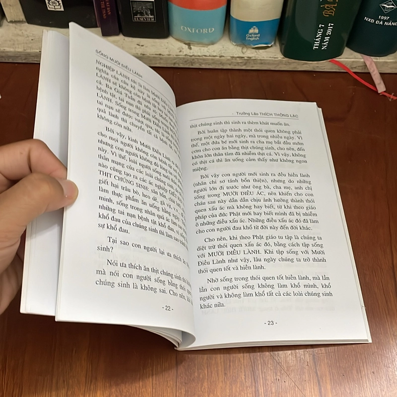 II Sách Ấn Tống: Sống Mười Điều Lành - Trưởng Lão Thích Thông Lạc - 2015 534089