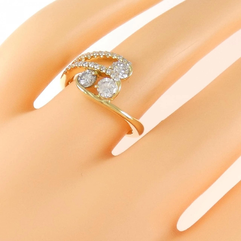 Nhẫn kim cương K18YG 0.228CT 0.202CT 0.206CT E-G SI1 Tốt - Hàng hiệu Chính hãng 879398