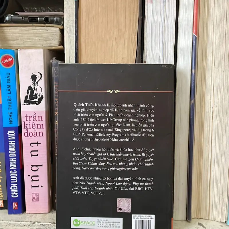II Sách Kỹ Năng: 52 Tuần Đưa Luật Hấp Dẫn Vào Cuộc Sống - Quách Tuấn Khanh - 2013 569496