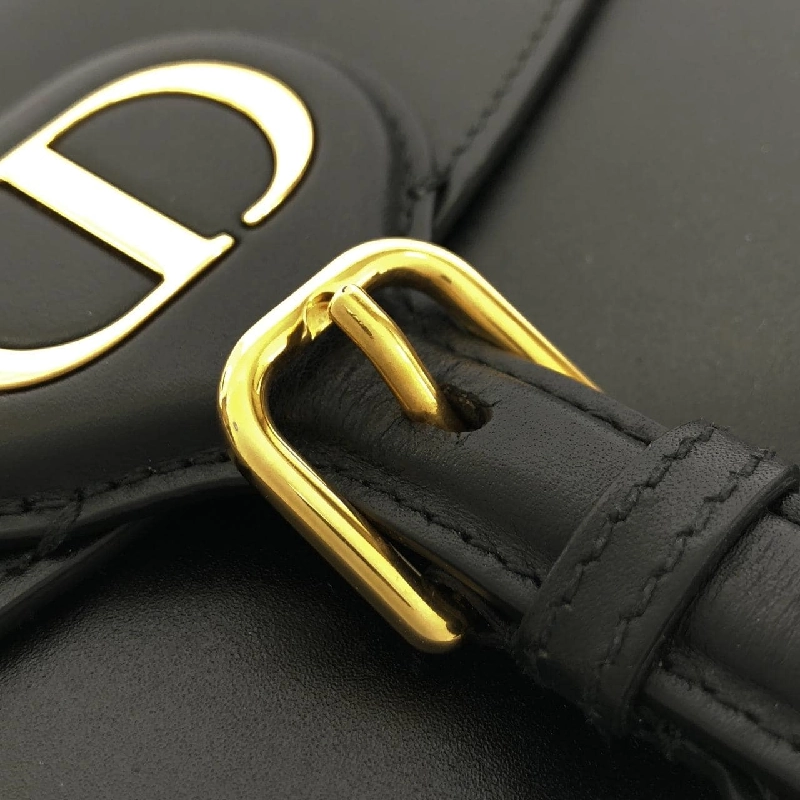 Túi xách vai Dior Bobby Medium M9319UMOL - Hàng hiệu Authentic 802458